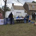 20211031HRPetParade001Paws