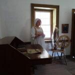 HR SD-M Diane Desk 2014-05-18