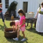 HR Washing Clothes 2